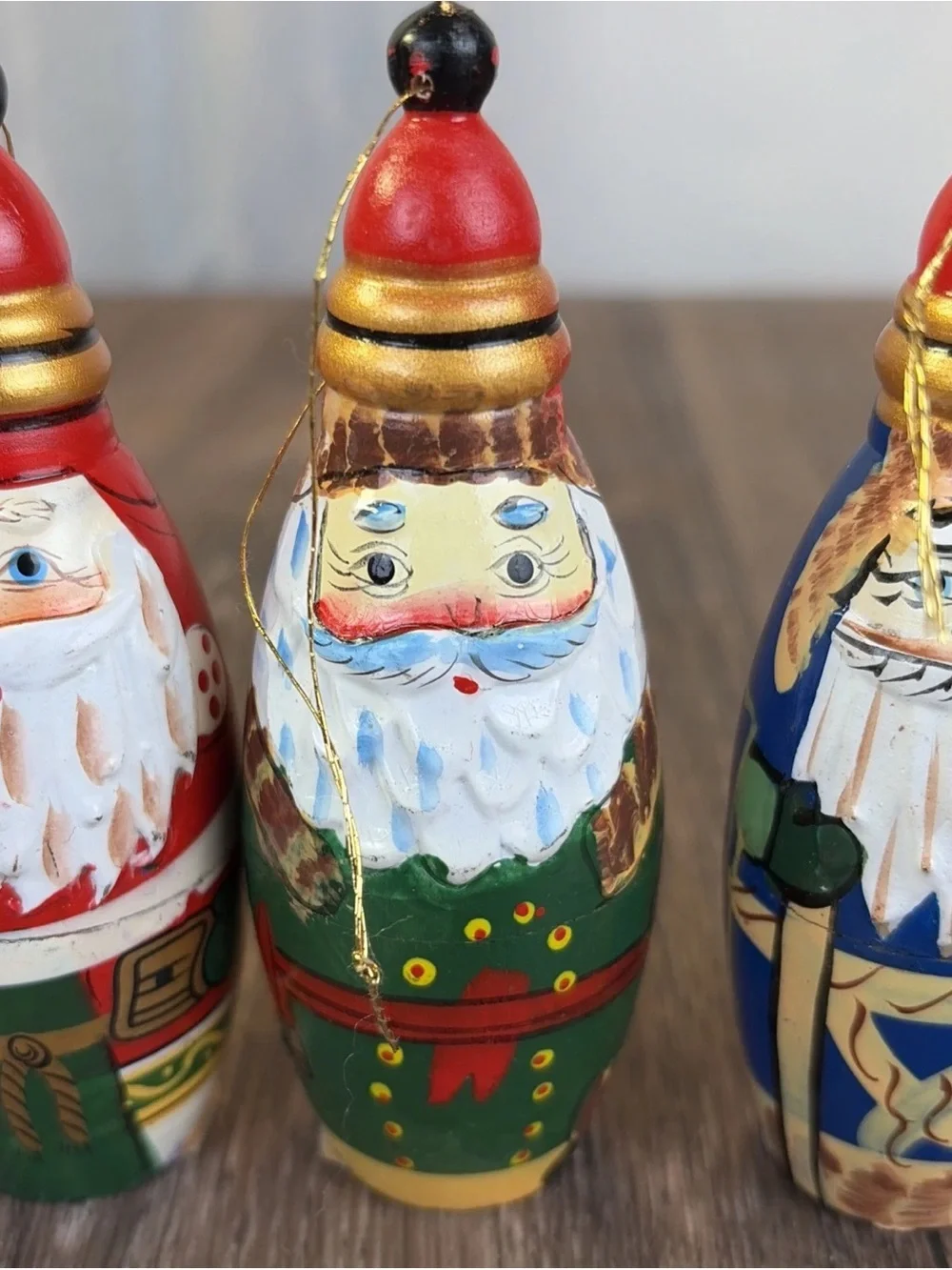 Set of 4 Vintage Wooden Painted Santa Surprise Nesting Doll Ornaments